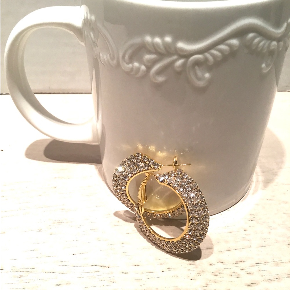 🎉Small Bling Gold Crystal  Hoops Earrings - Picture 3 of 4